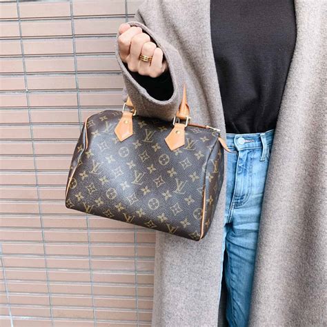 lv speedy 25 japan|ルイ・ヴィトンの人気バッグ「スピーディ」がメンズウェアの世 .